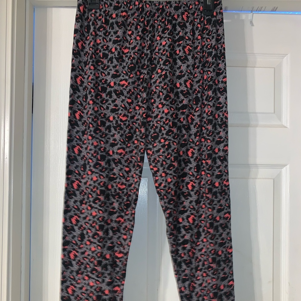 Pink, black, gray cheetah print leggings